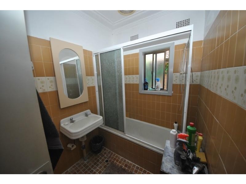 130 Gurney Rd, Chester Hill NSW 2162