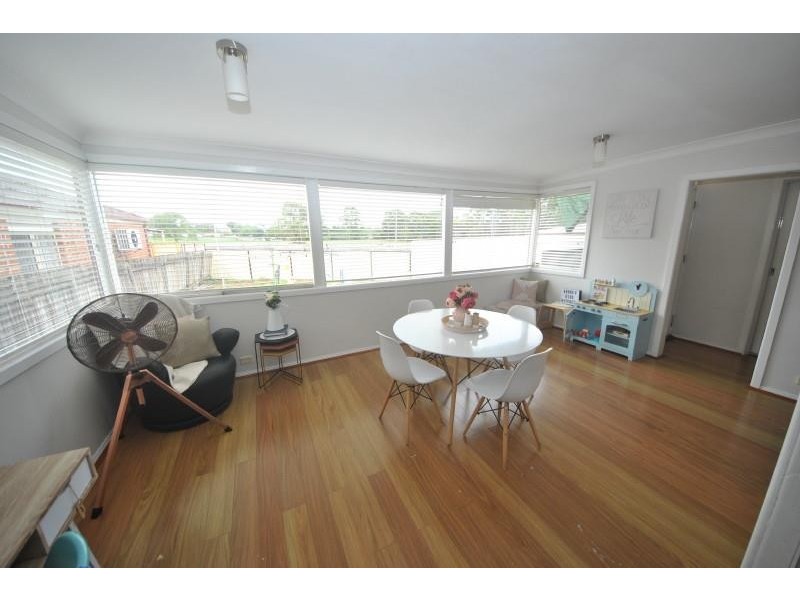 18 Abbott Ave, Sefton NSW 2162