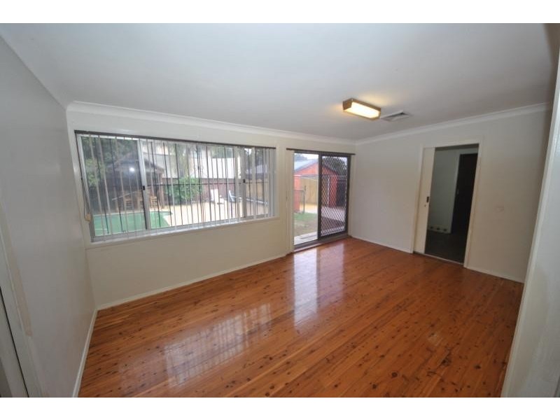 51 Amaroo  Ave, Georges Hall NSW 2198