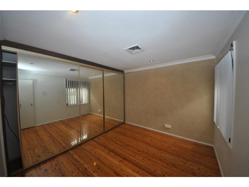 51 Amaroo  Ave, Georges Hall NSW 2198