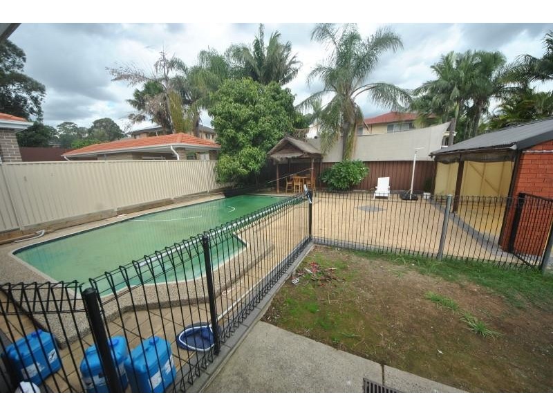 51 Amaroo  Ave, Georges Hall NSW 2198