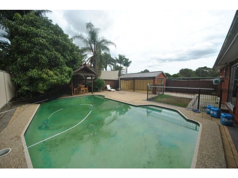 51 Amaroo  Ave, Georges Hall NSW 2198