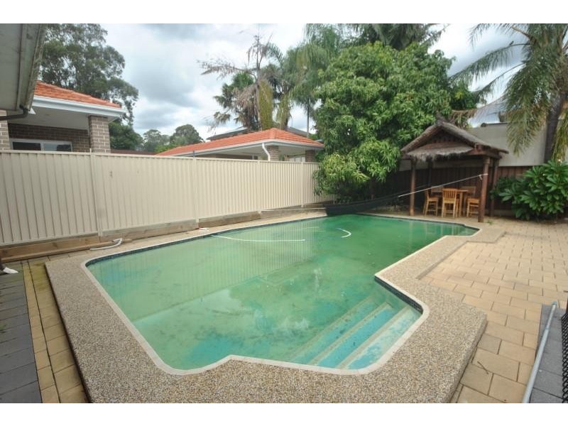 51 Amaroo  Ave, Georges Hall NSW 2198