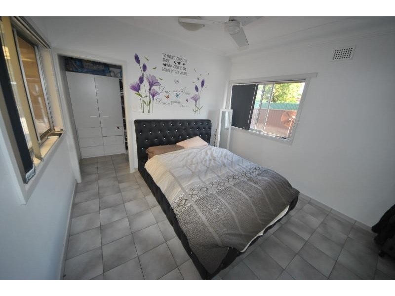 29 Elliston St, Chester Hill NSW 2162