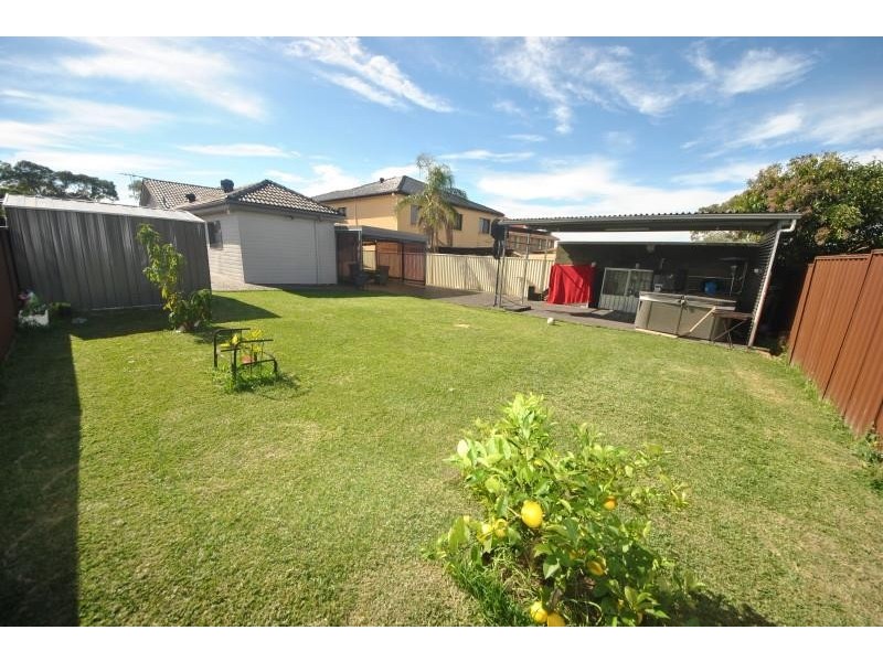 29 Elliston St, Chester Hill NSW 2162