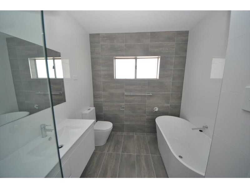 150 & 150a Rose St, Yagoona NSW 2199