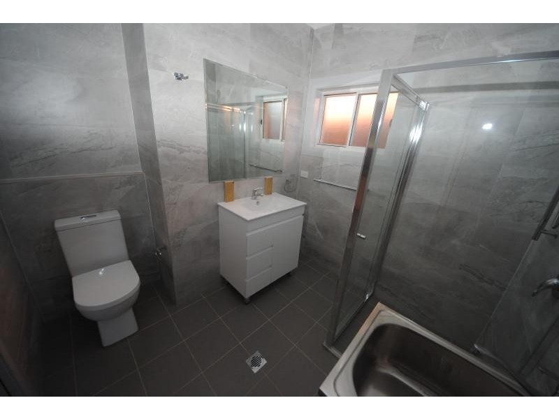 17a Lough Ave, Guildford NSW 2161