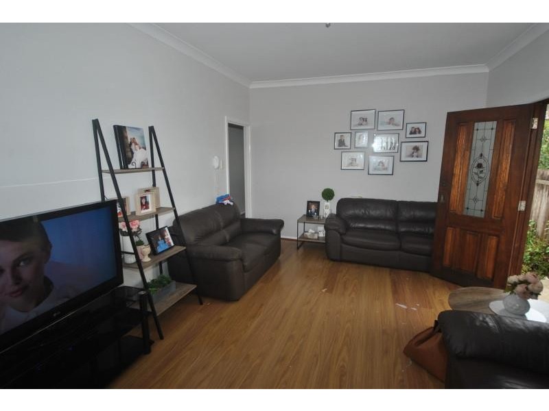 18 Abbott  Ave, Sefton NSW 2162