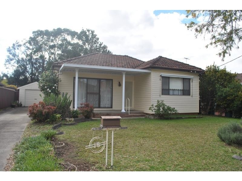 16 Roosevelt Avenue, Sefton NSW 2162