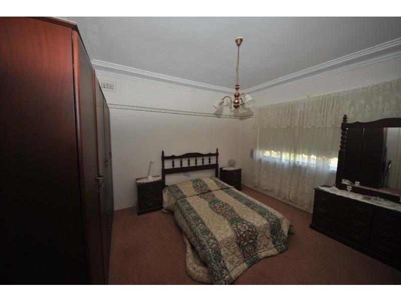 16 Roosevelt Avenue, Sefton NSW 2162