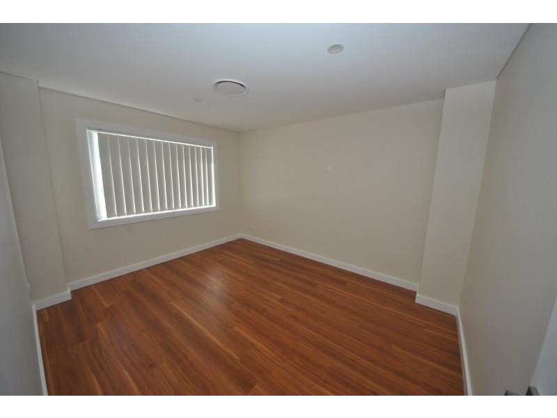 972 Woodville  Road, Villawood NSW 2163