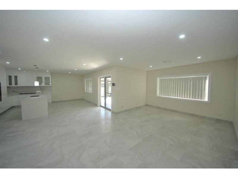 972 Woodville  Road, Villawood NSW 2163