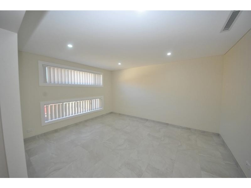 972 Woodville  Road, Villawood NSW 2163