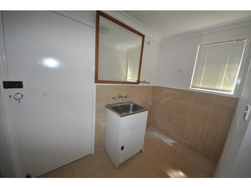 20a Leemon St, Condell Park NSW 2200