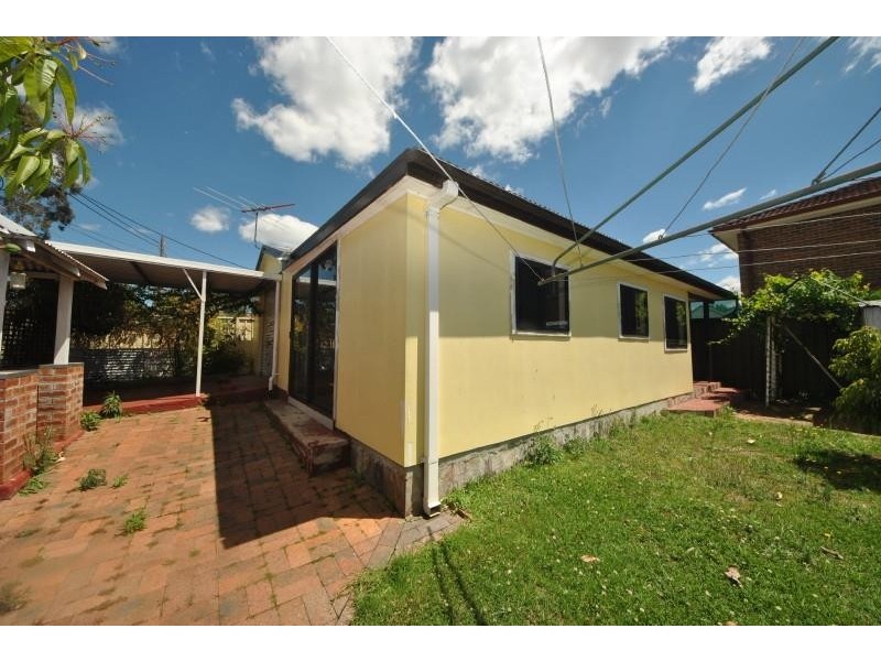 26 Rose St, Sefton NSW 2162