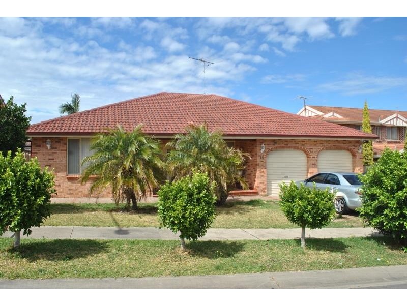 18 Esk Ave, Green Valley NSW 2168