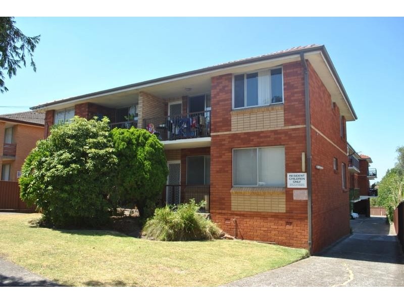 1/74 Phillip Street, Roselands NSW 2196