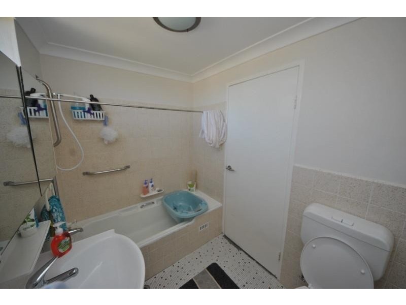 1/74 Phillip Street, Roselands NSW 2196