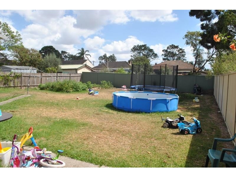 18 Gundaroo Street, Villawood NSW 2163