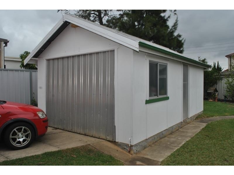 33 Stephenson Street, Birrong NSW 2143