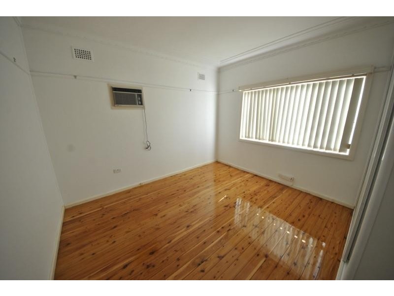 33 Stephenson Street, Birrong NSW 2143