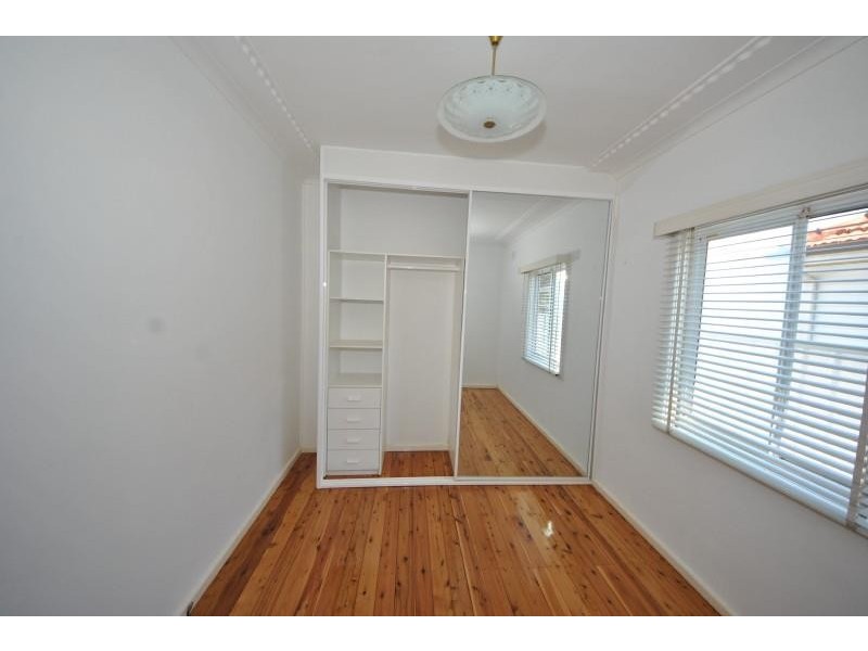 33 Stephenson Street, Birrong NSW 2143