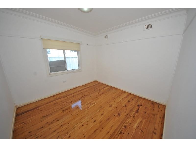 33 Stephenson Street, Birrong NSW 2143
