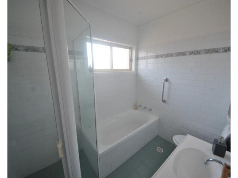 2/51 Campbell Hill Road, Guildford NSW 2161