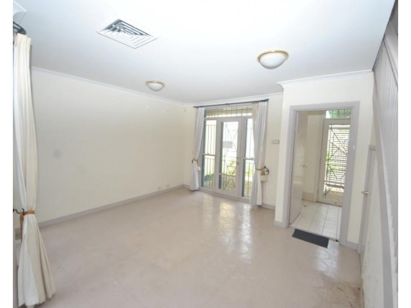 25 Brompton Road, Kensington NSW 2033