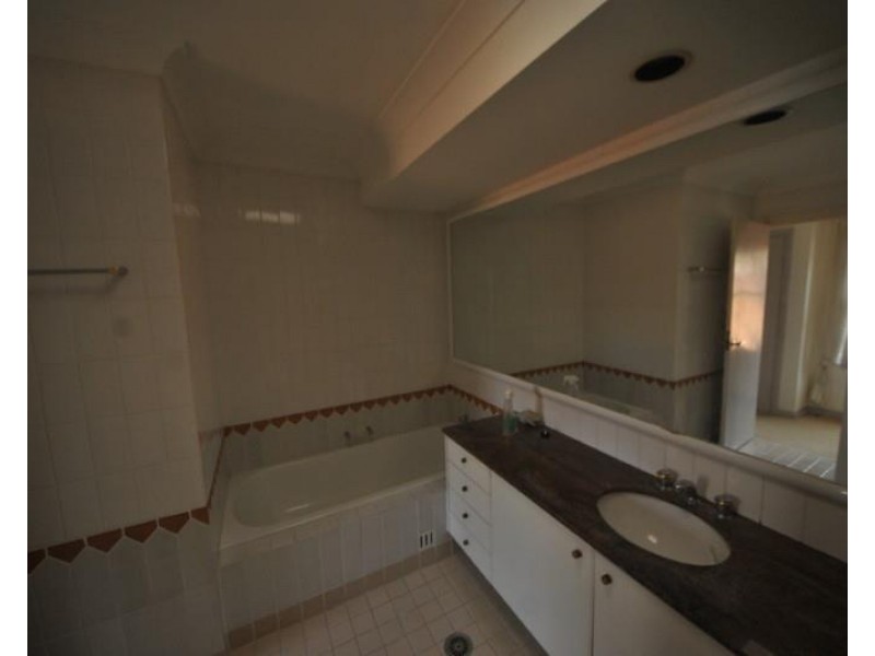 25 Brompton Road, Kensington NSW 2033