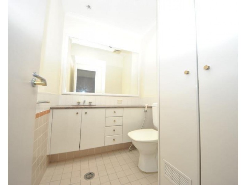 25 Brompton Road, Kensington NSW 2033