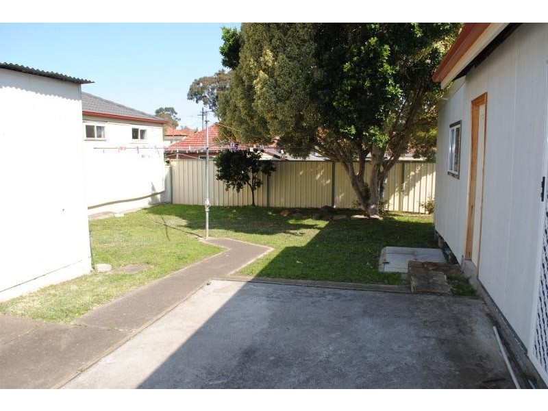 15 Nyora Street, Chester Hill NSW 2162