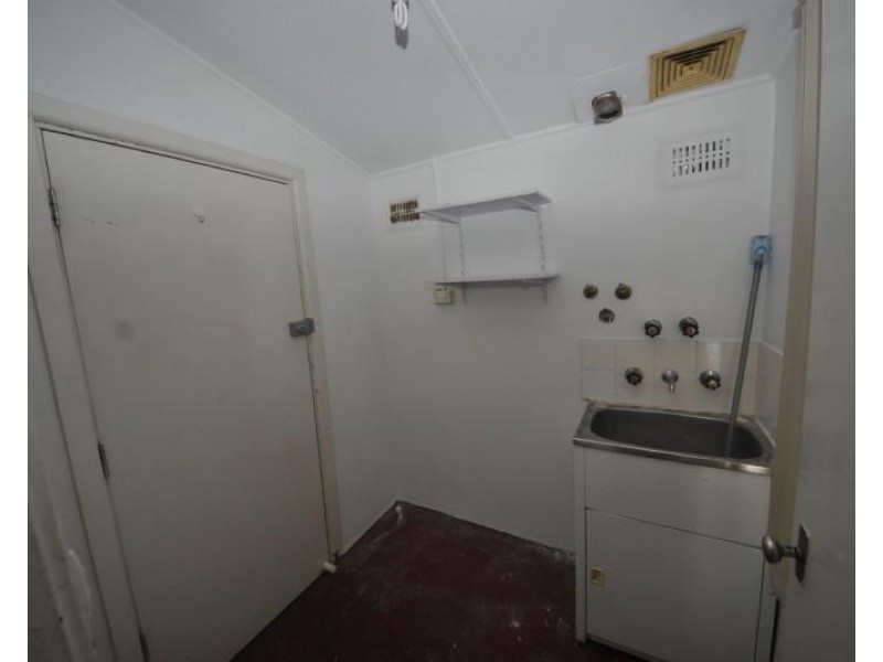 18 Gundaroo Street, Villawood NSW 2163