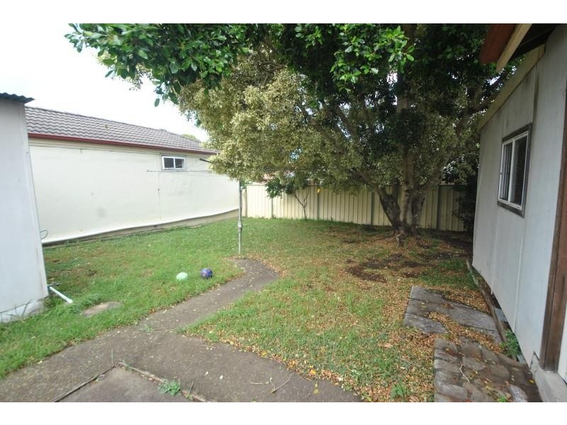 15 Nyora Street, Chester Hill NSW 2162