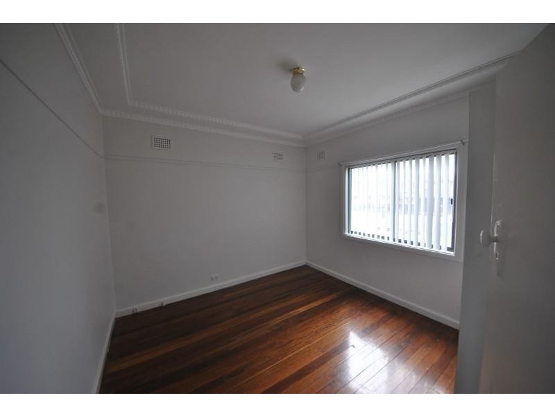 21 Loftus Street, Fairfield East NSW 2165