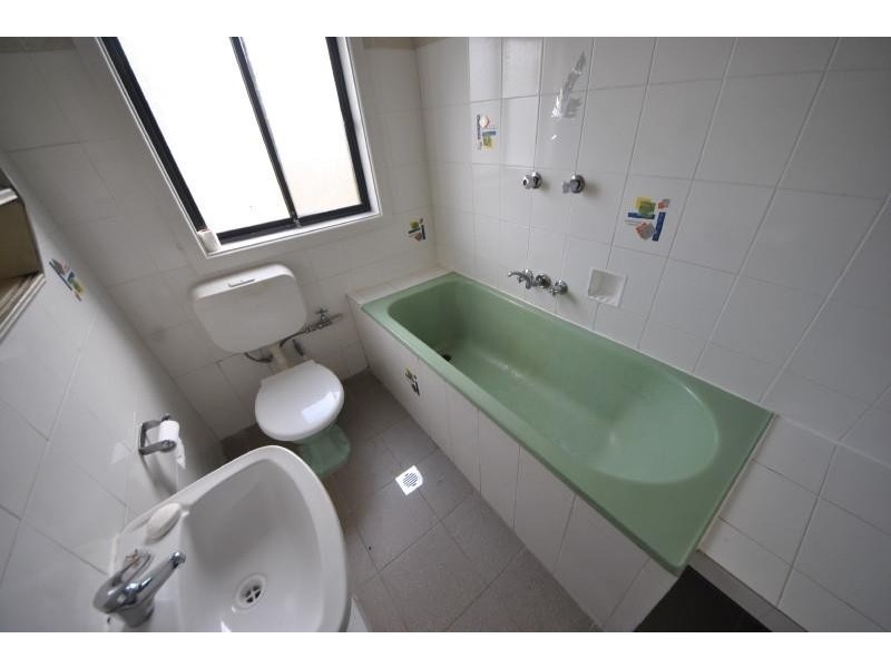 21 Loftus Street, Fairfield East NSW 2165