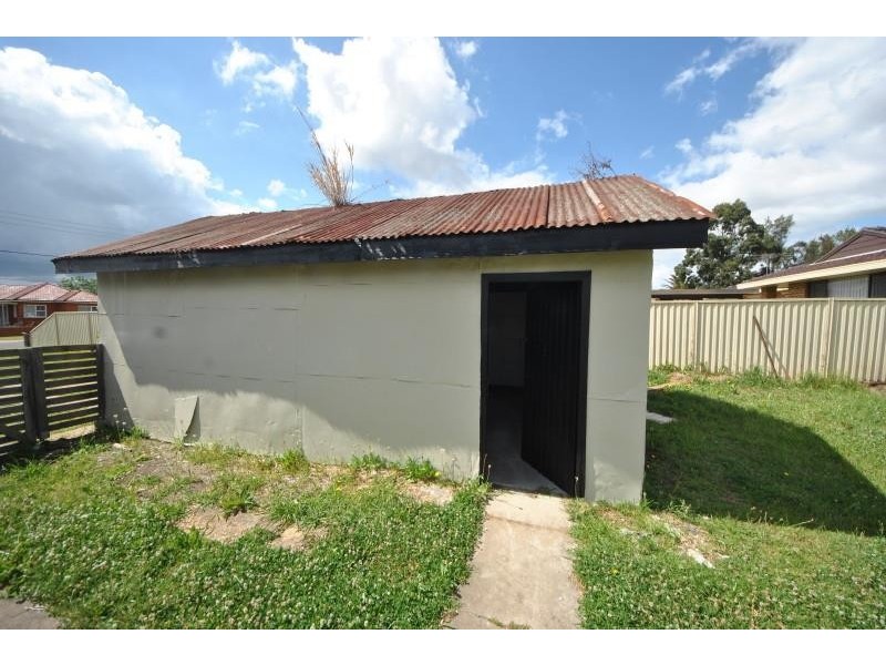 21 Loftus Street, Fairfield East NSW 2165