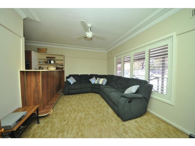18 St Pauls Place, Chester Hill NSW 2162