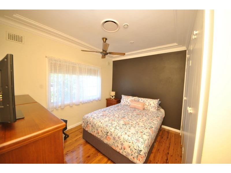 18 St Pauls Place, Chester Hill NSW 2162