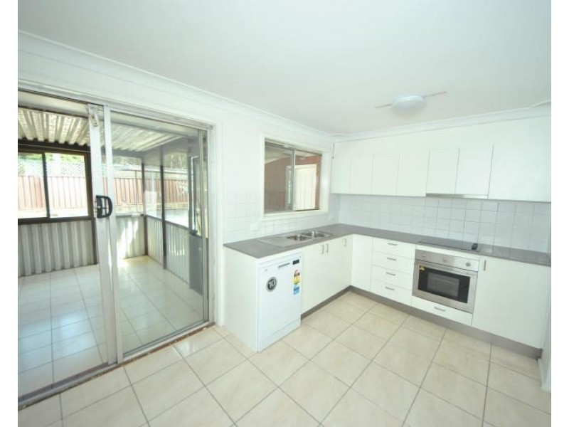 50  Caroline Crescent, Georges Hall NSW 2198