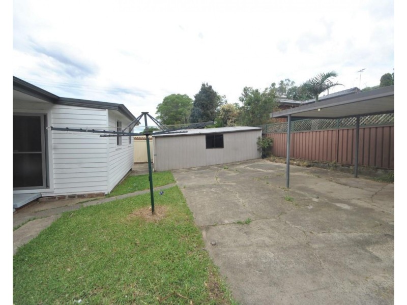 50  Caroline Crescent, Georges Hall NSW 2198