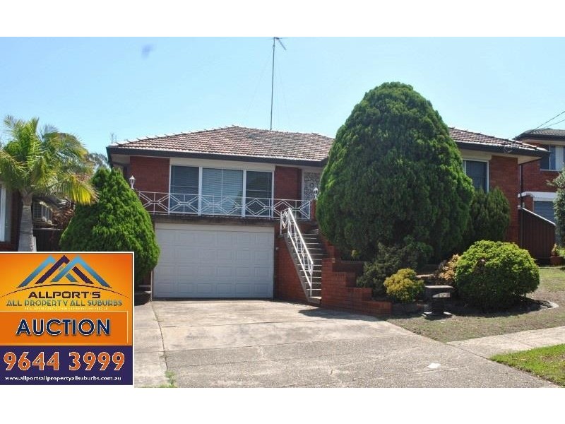 8 Caroline Crescent, Georges Hall NSW 2198