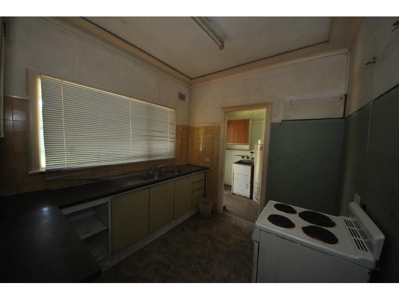 8 Treloar Crescent, Chester Hill NSW 2162