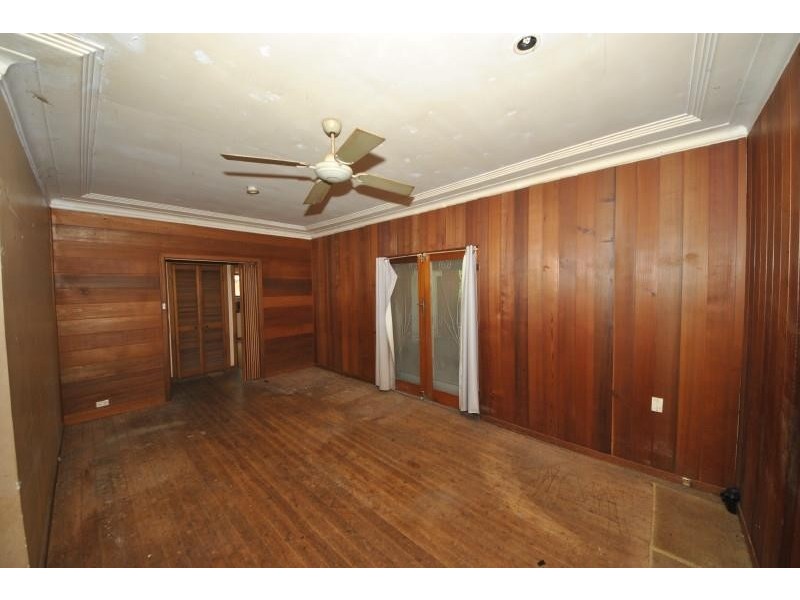 8 Treloar Crescent, Chester Hill NSW 2162