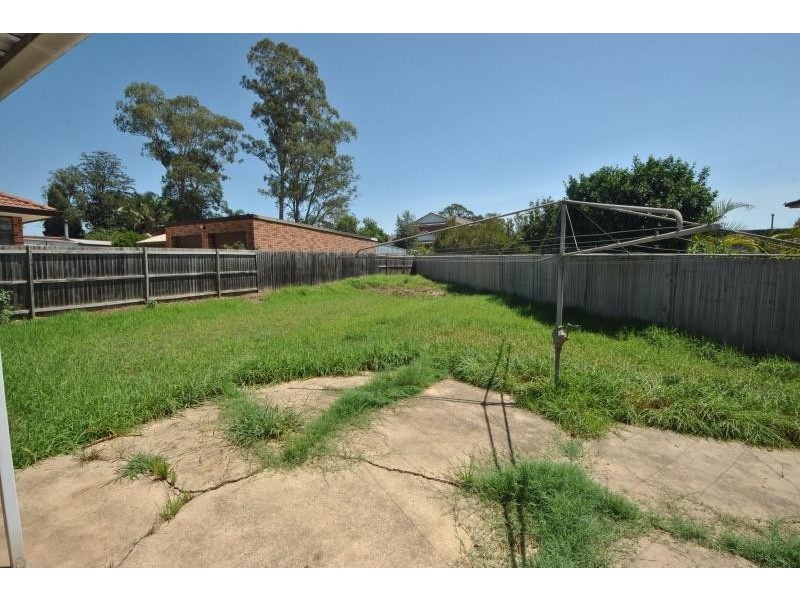 8 Treloar Crescent, Chester Hill NSW 2162