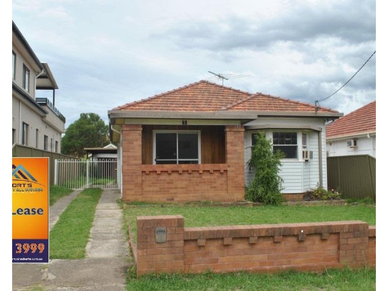 7 Birrong Avenue, Birrong NSW 2143