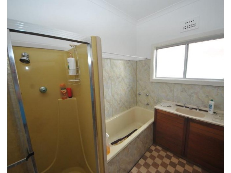 7 Birrong Avenue, Birrong NSW 2143