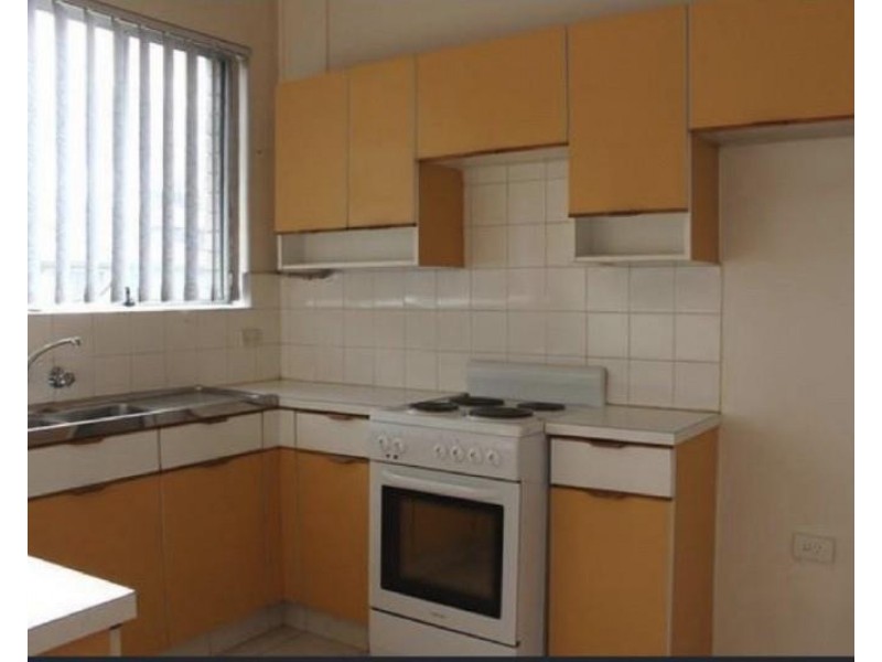 2/4 Rawson  Street, Rockdale NSW 2216