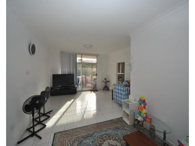 2/4 Rawson  Street, Rockdale NSW 2216