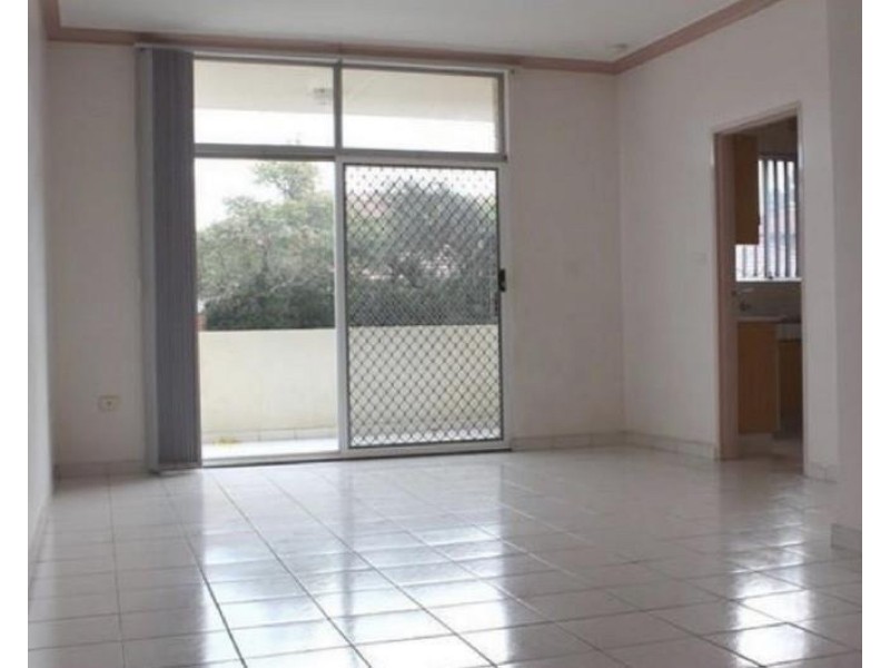 2/4 Rawson  Street, Rockdale NSW 2216